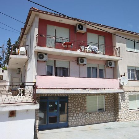 Apartments And Rooms With Parking Space Mali Lošinj Buitenkant foto
