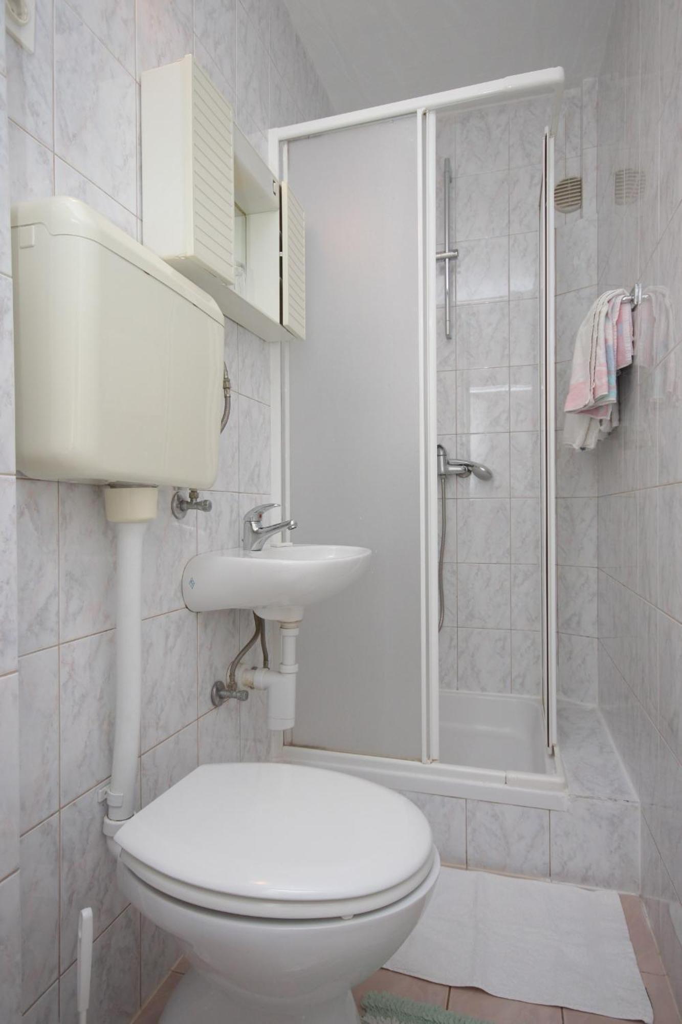 Apartments And Rooms With Parking Space Mali Lošinj Buitenkant foto