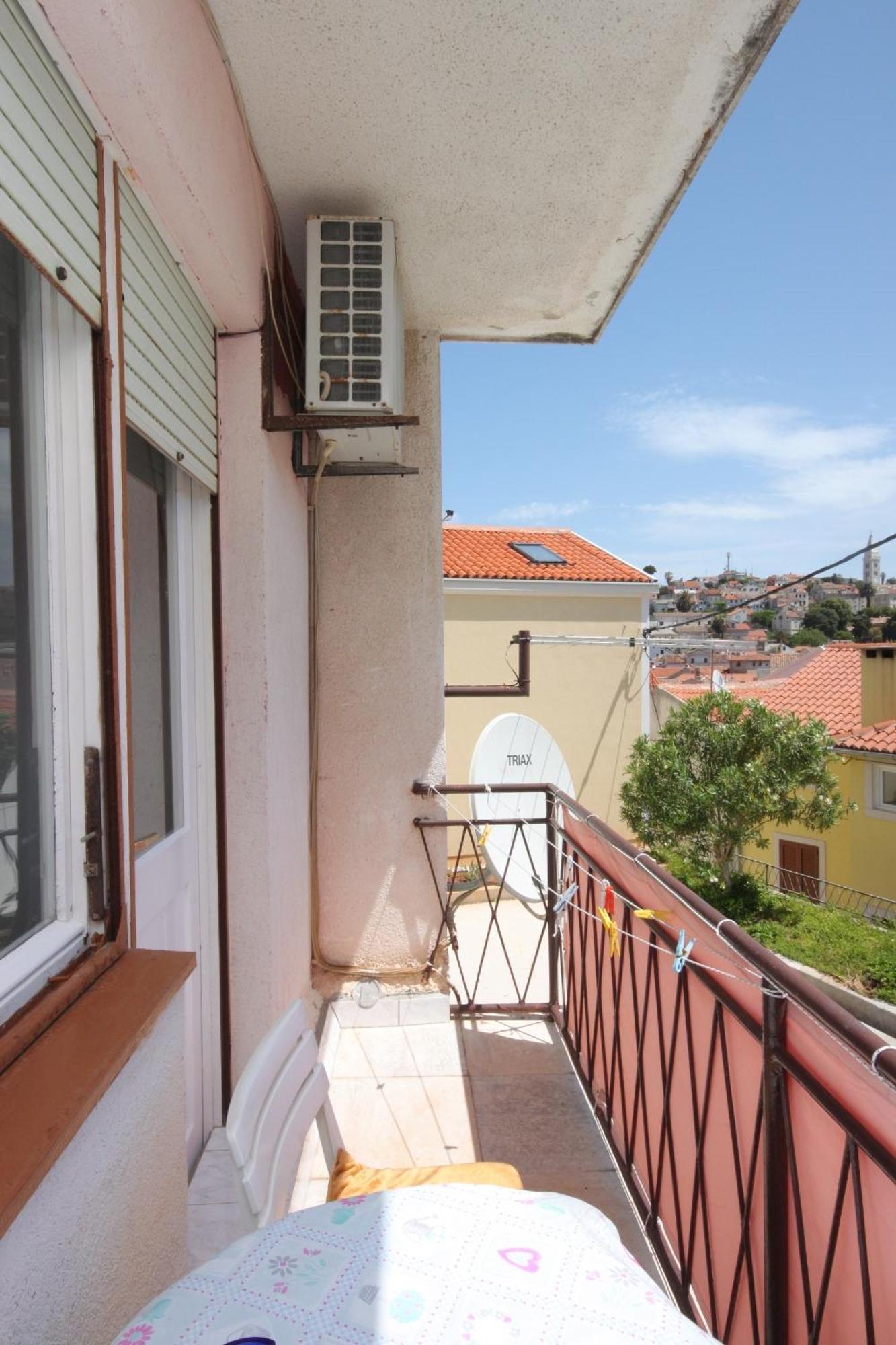 Apartments And Rooms With Parking Space Mali Lošinj Buitenkant foto