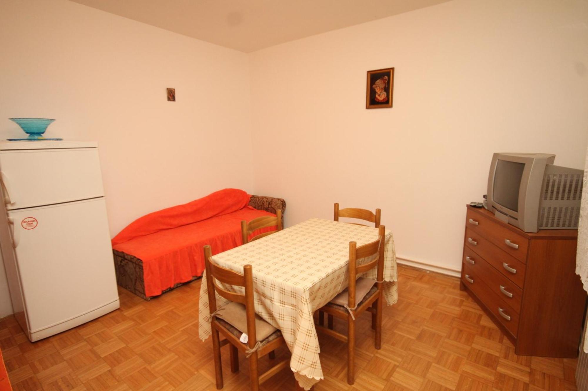 Apartments And Rooms With Parking Space Mali Lošinj Buitenkant foto