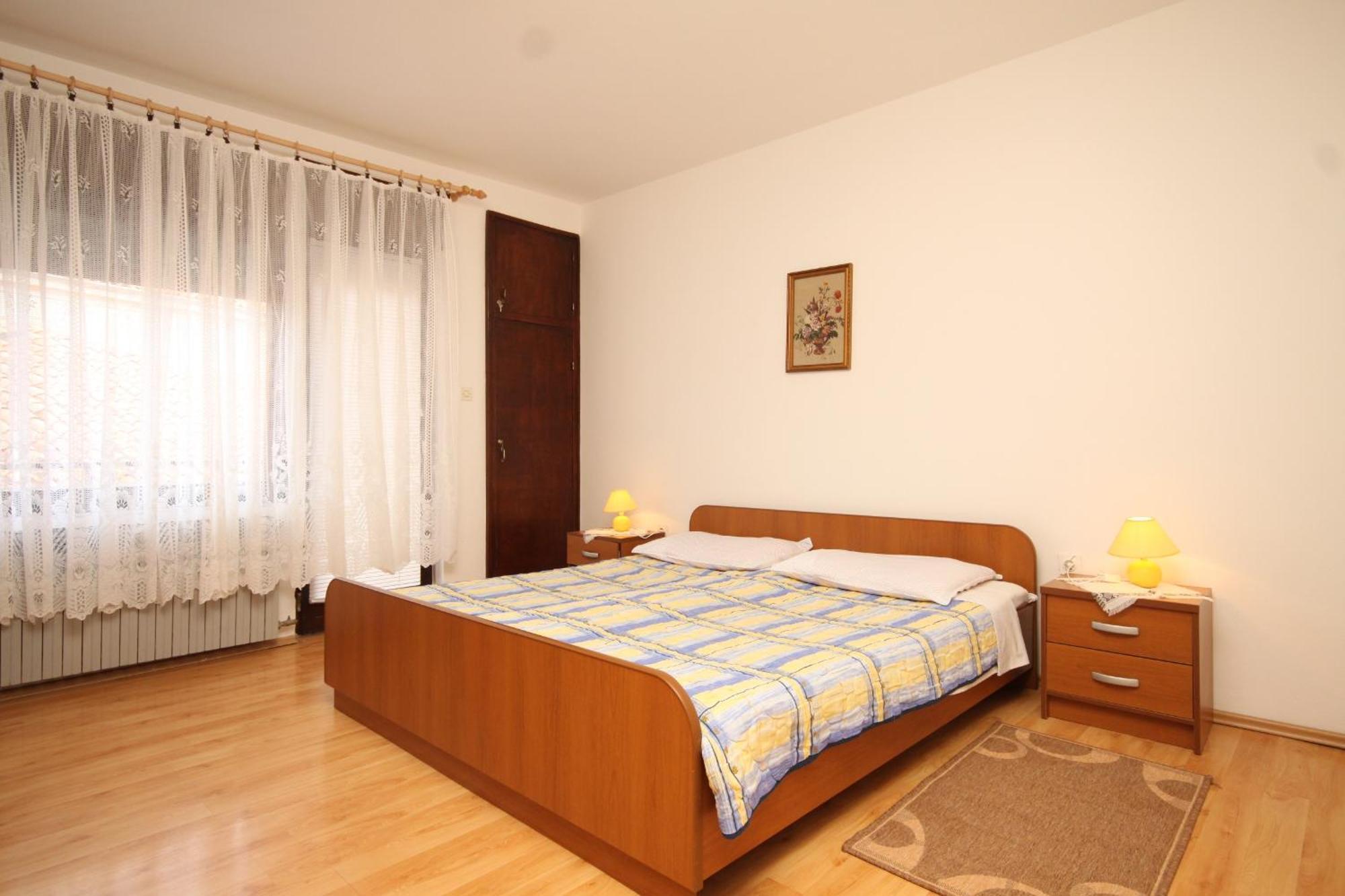 Apartments And Rooms With Parking Space Mali Lošinj Buitenkant foto