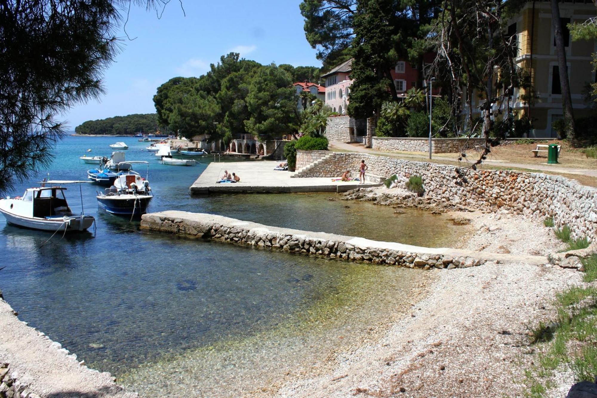 Apartments And Rooms With Parking Space Mali Lošinj Buitenkant foto