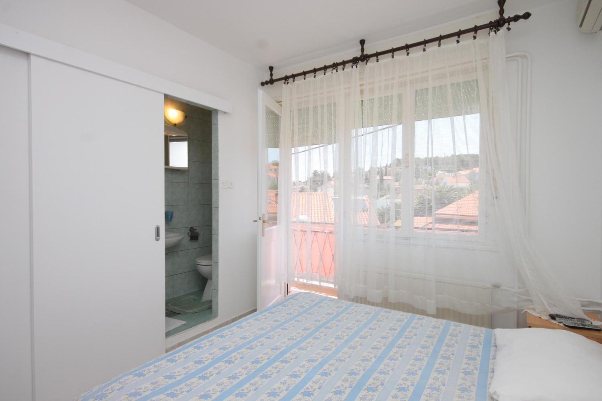 Apartments And Rooms With Parking Space Mali Lošinj Kamer foto